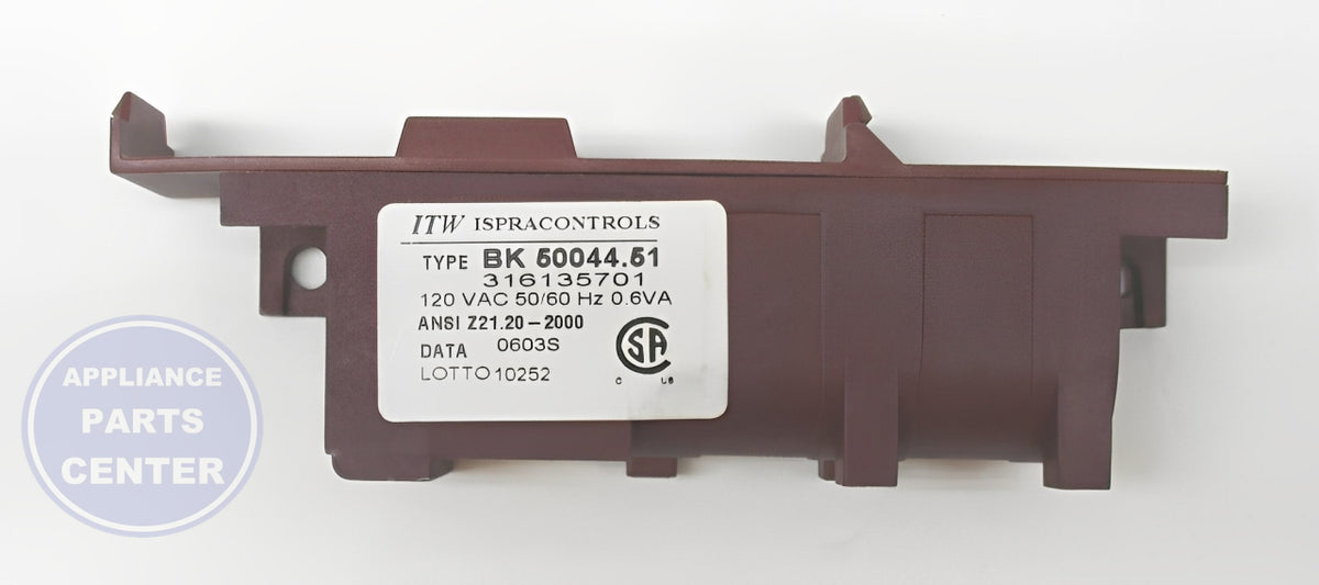 FRIGIDAIRE OVEN RANGE COOKTOP SPARK MODULE 316135702 - Installation in specific model showing mounting points