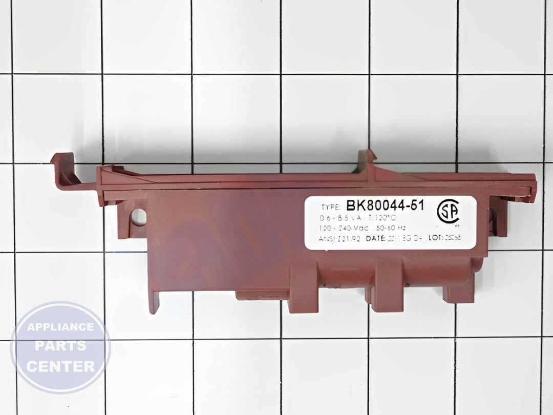 FRIGIDAIRE OVEN RANGE COOKTOP SPARK MODULE 316135702 - Installation in specific model showing mounting points