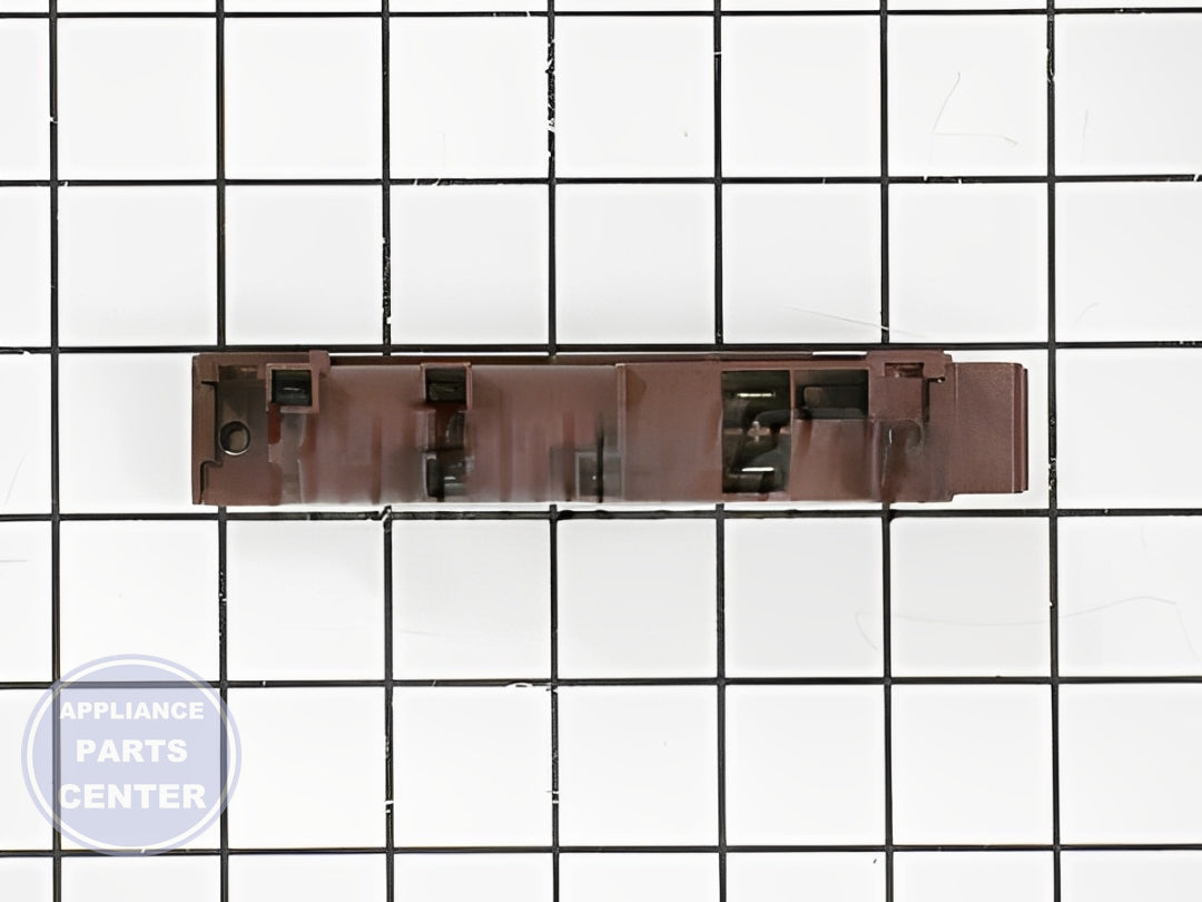 FRIGIDAIRE OVEN RANGE COOKTOP SPARK MODULE 316135702 - Installation in specific model showing mounting points