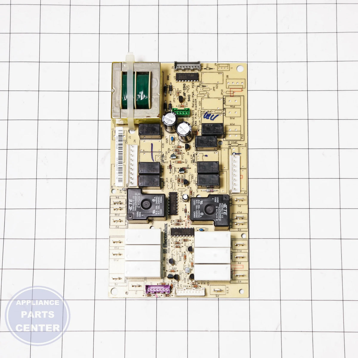WCI BOARD 316443950 - Installation in specific model showing key mounting points