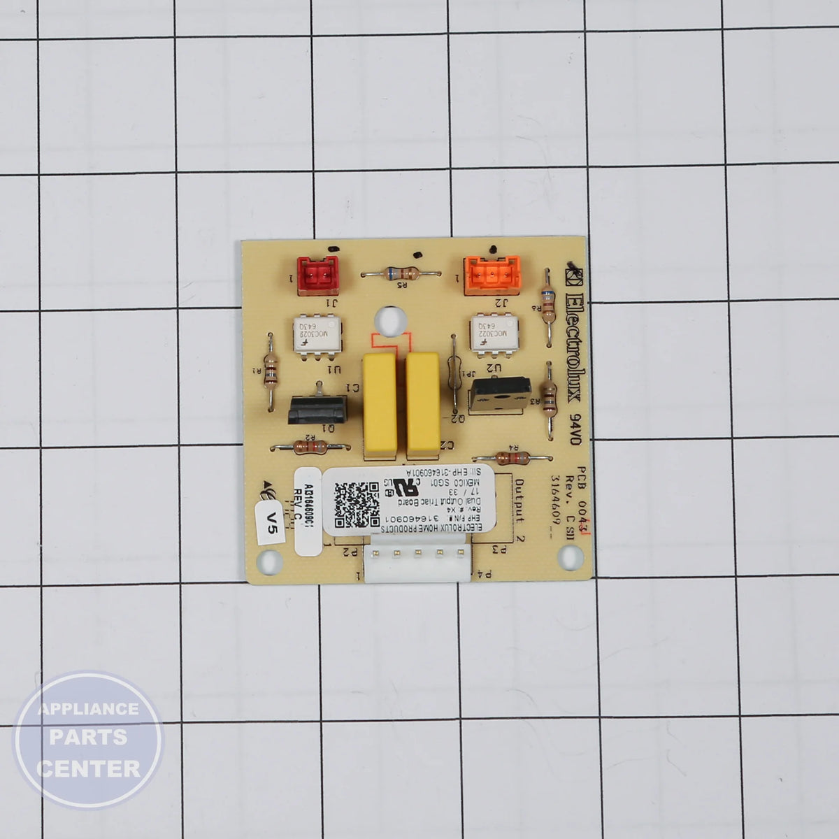 BOARD 316460901 - Detailed view showcasing high-quality manufacturing and technical details