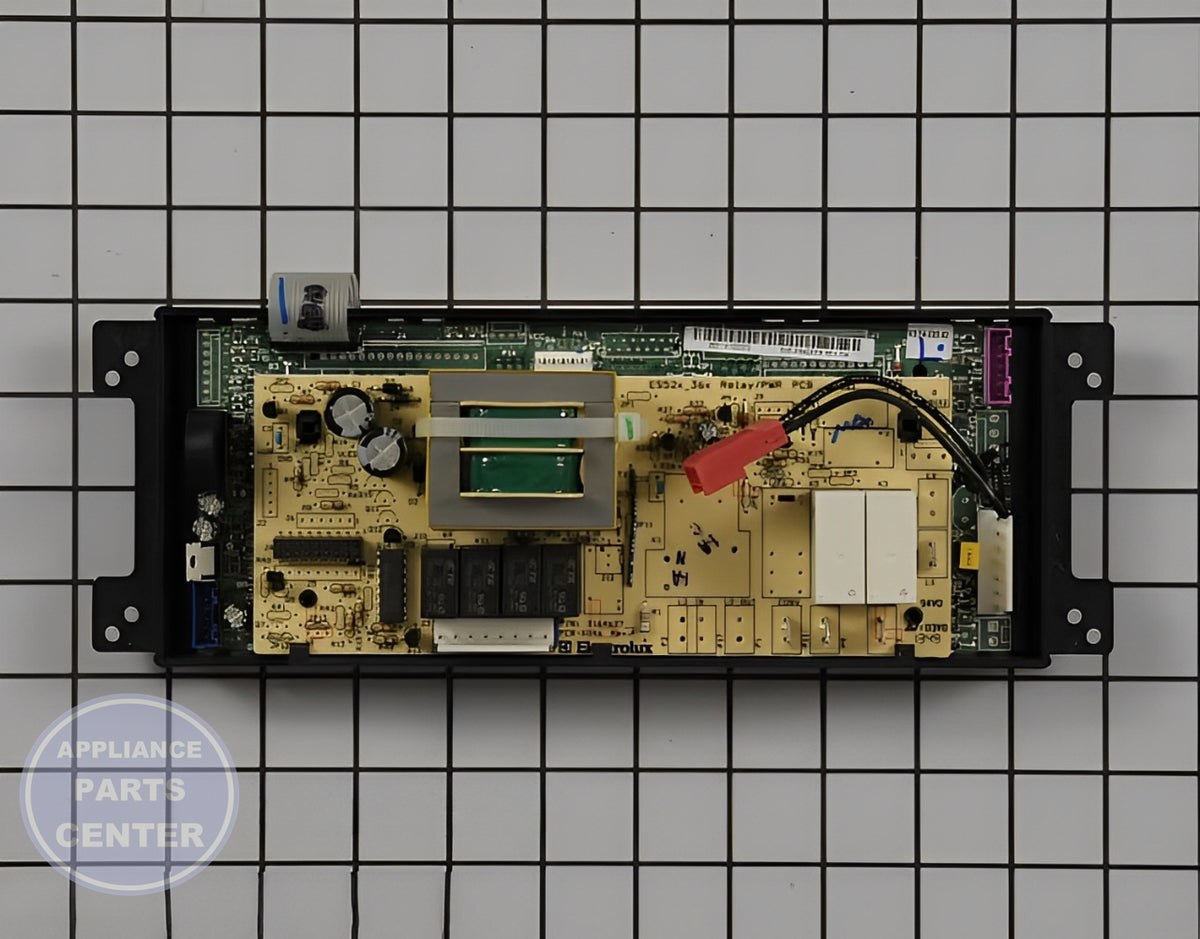 FRIGIDAIRE RANGE CONTROL BOARD ELECTRONIC 316560118 - Detailed view of circuit board technical details