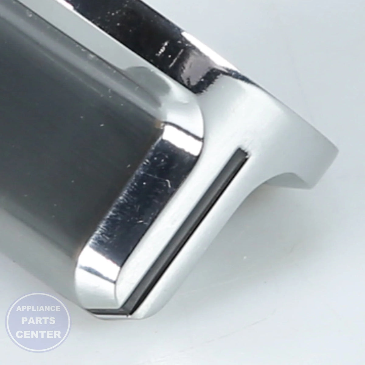 WCI KNOB 316564425 - Installation in specific model showing mounting points