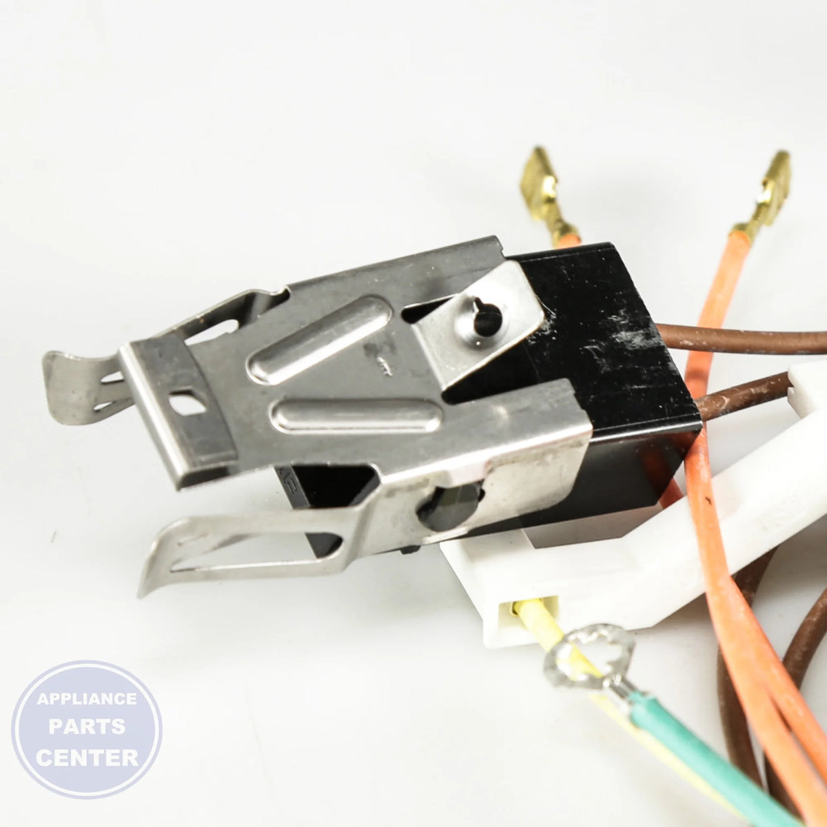 HARNESS 316580420 - Detailed view of durable wiring solution
