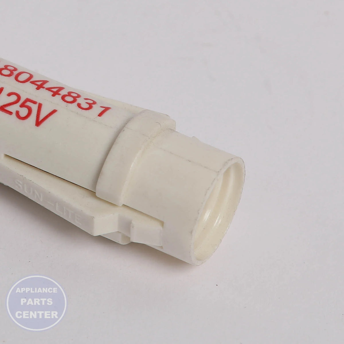 WCI LIGHT 318044831 - Installation in specific model showing key mounting points