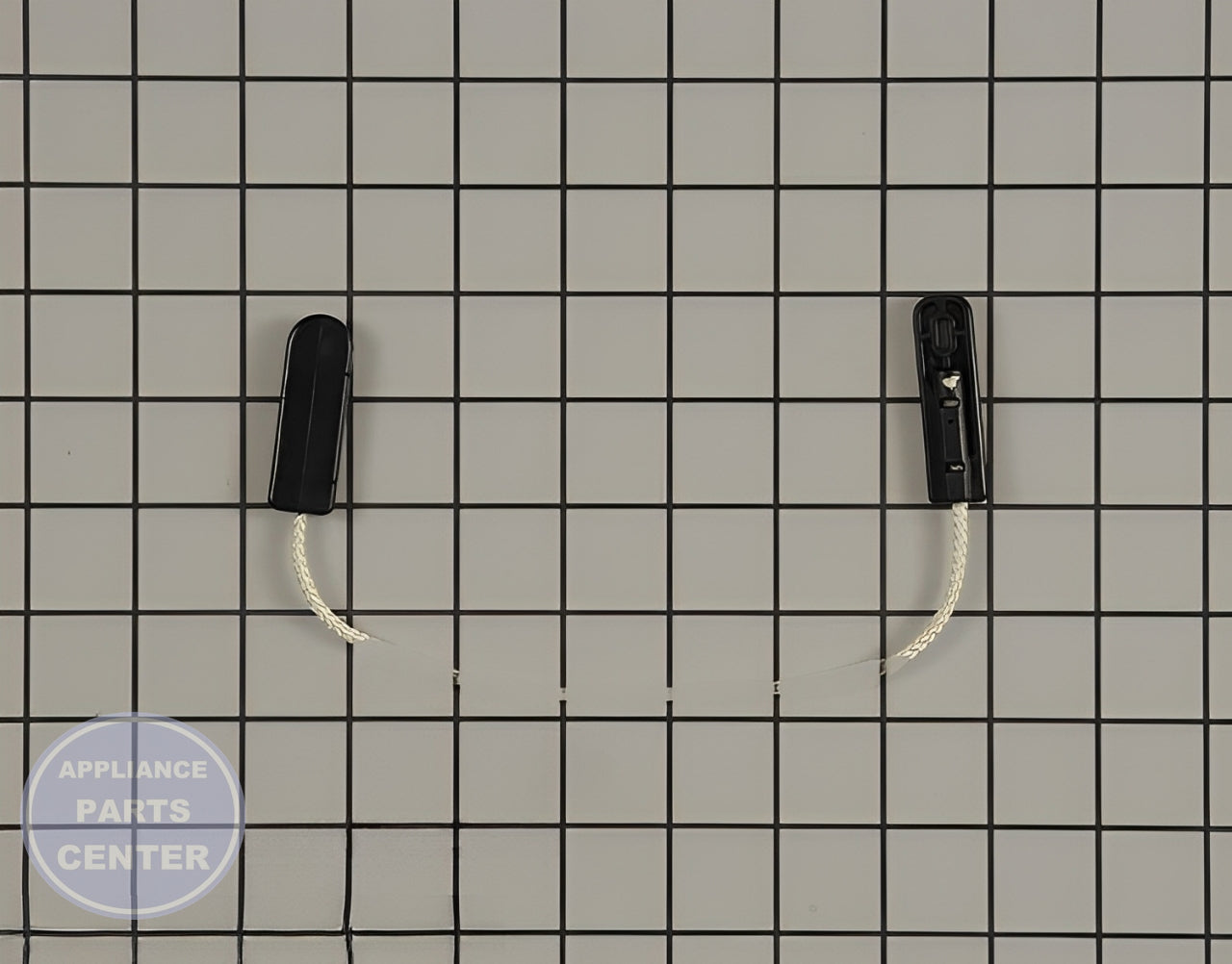 LG DISHWASHER DOOR HINGE CABLE ASSEMBLY 4933DD3001B - Detailed view of the hinge mechanism