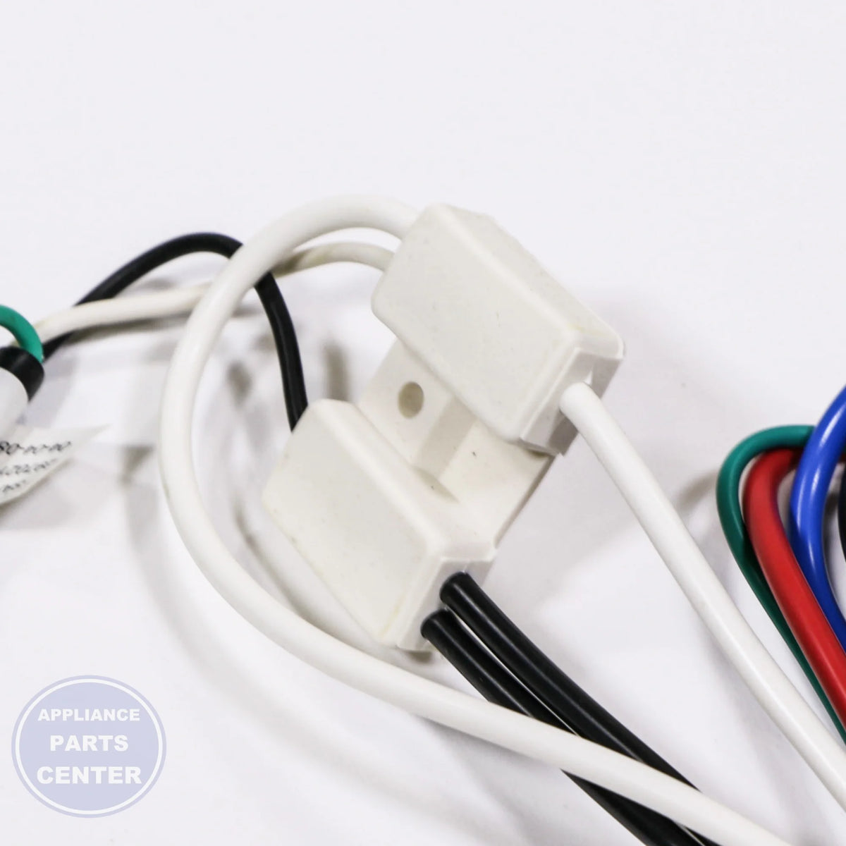 HARNESS-WIRING 5304472125 - Detailed view of wire receptacle