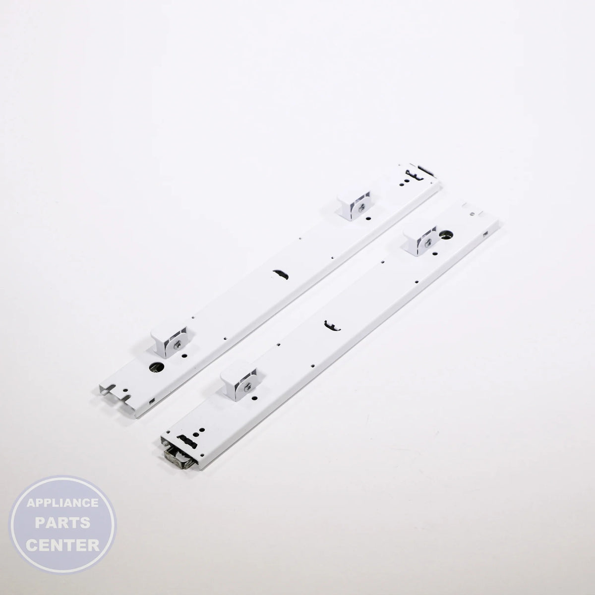 SLIDE SET RH & LH 5304491062 - Detailed view of durable construction