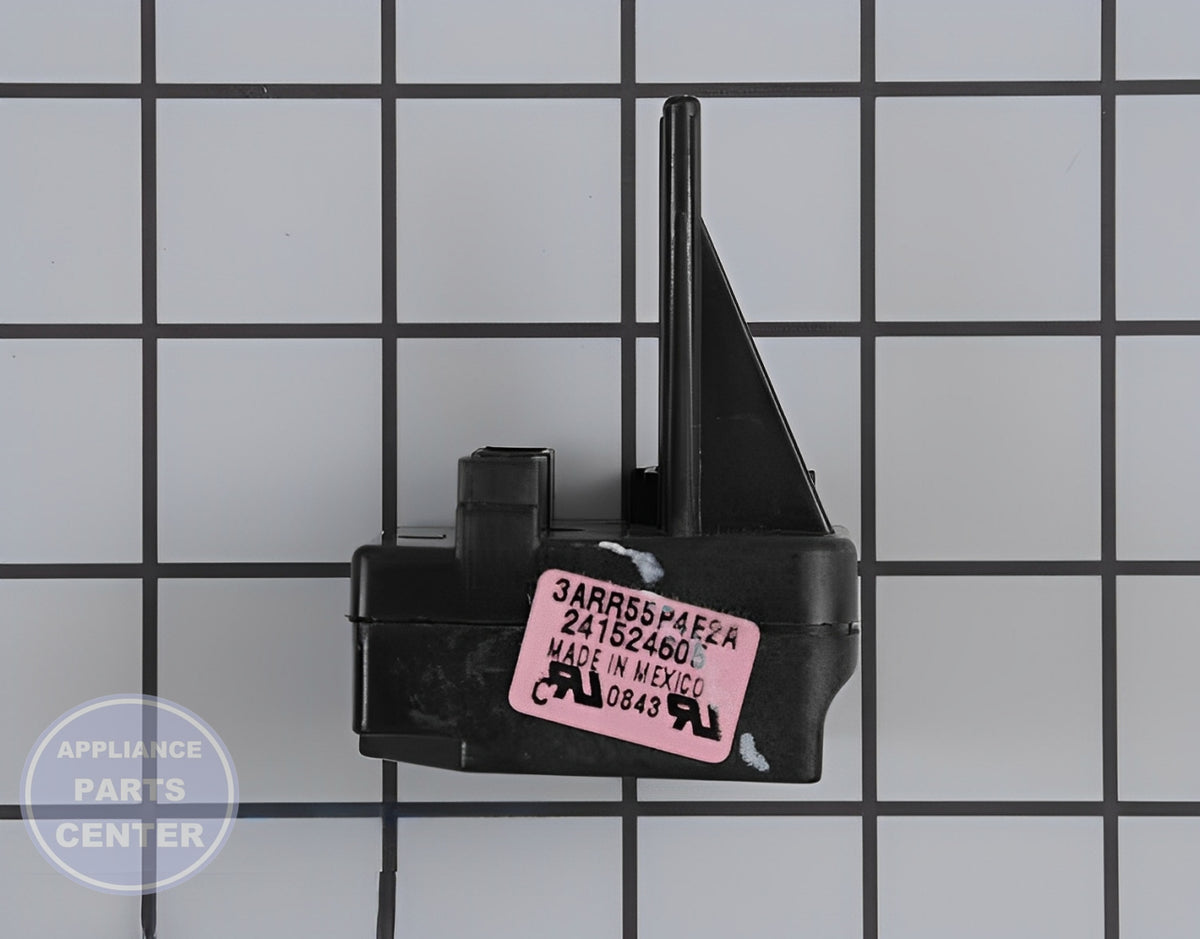FRIGIDAIRE REFRIGERATOR STARTER RELAY AND PLUG KIT 5304491941 - Side view with sealed system specs