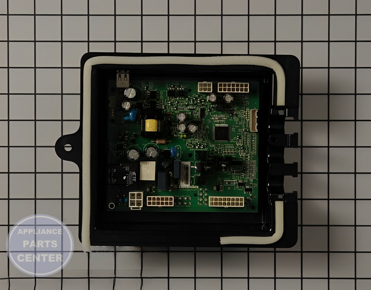 FRIGIDAIRE REFRIGERATOR MAIN POWER BOARD 5304499076 - Main view showing circuit board for various compatible models