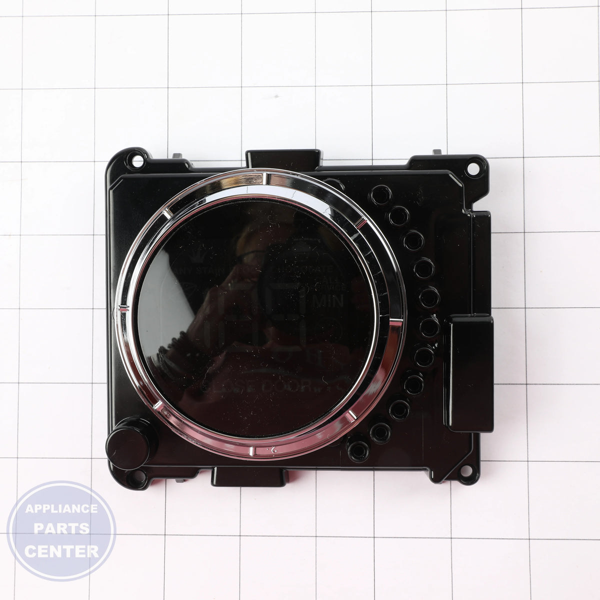 WCI KNOB ASSEMBLY 5304505017 - Installation in specific model showing easy mounting points