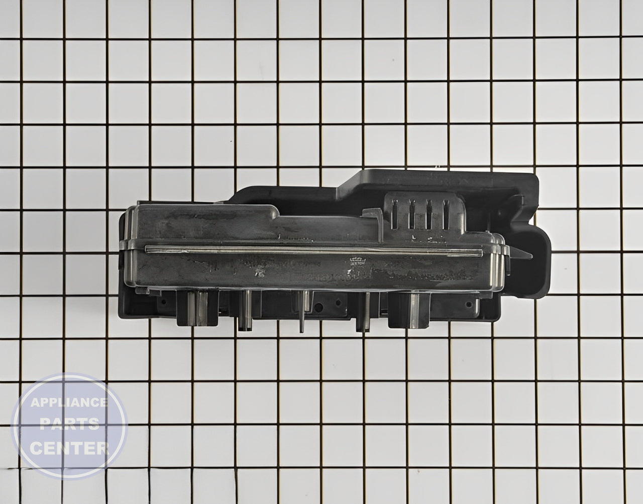 FRIGIDAIRE ELECTRICAL CONTROL 5304511966 - Detailed view of circuit board & timer