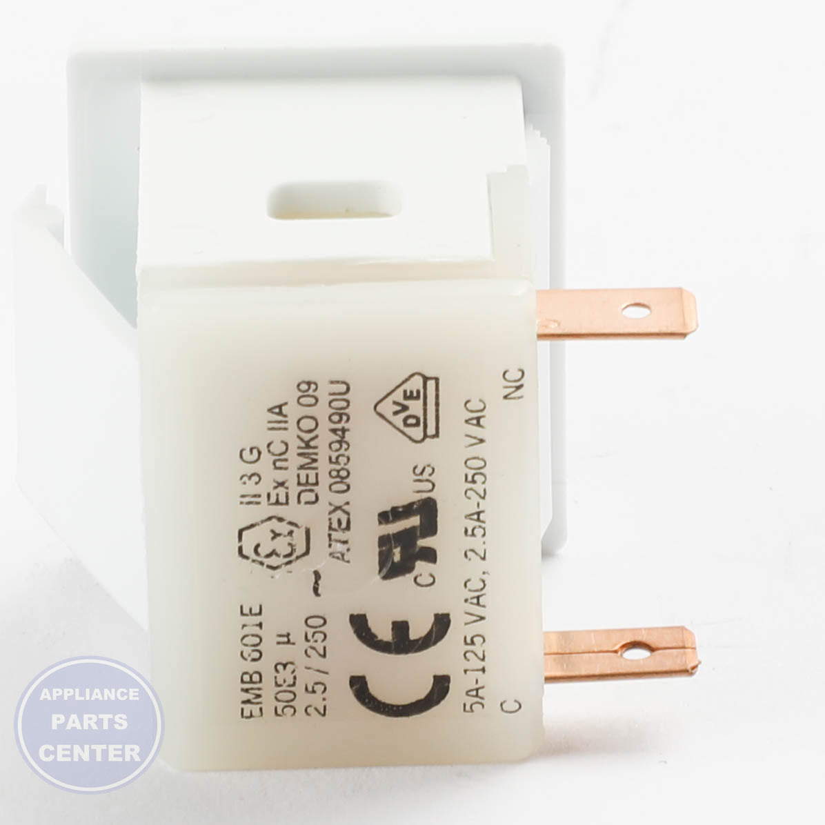 WCI SWITCH 5304520495 - Installation in specific model showing key mounting points