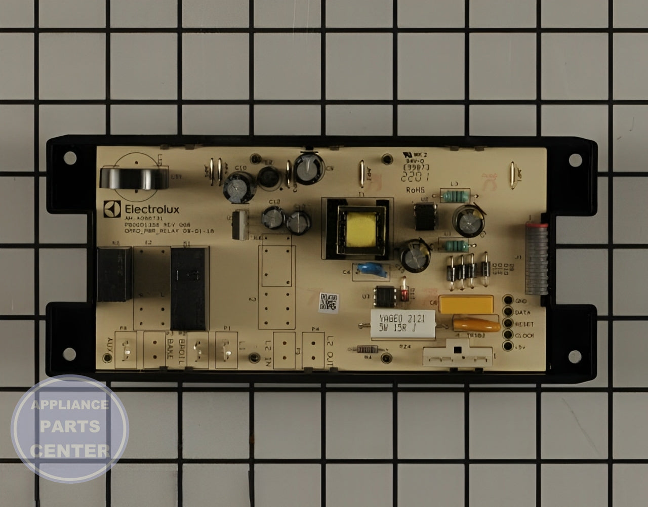 Oven Control Board 5304521341 - Detailed view of Circuit Board & Timer