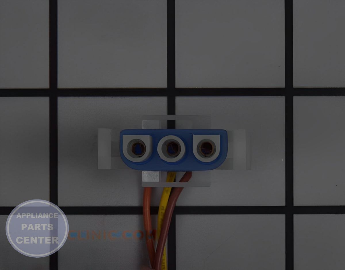 FRIGIDAIRE REFRIGERATOR HARNESS 5304523789 - Detailed view of circuit board & timer connection