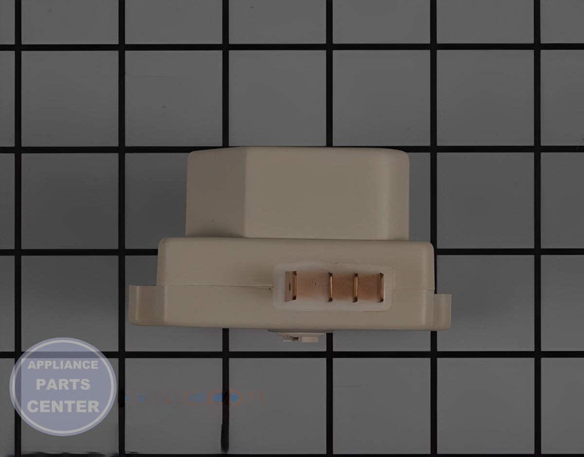 Defrost Timer 5304526183 - Detailed view of Circuit Board & Timer