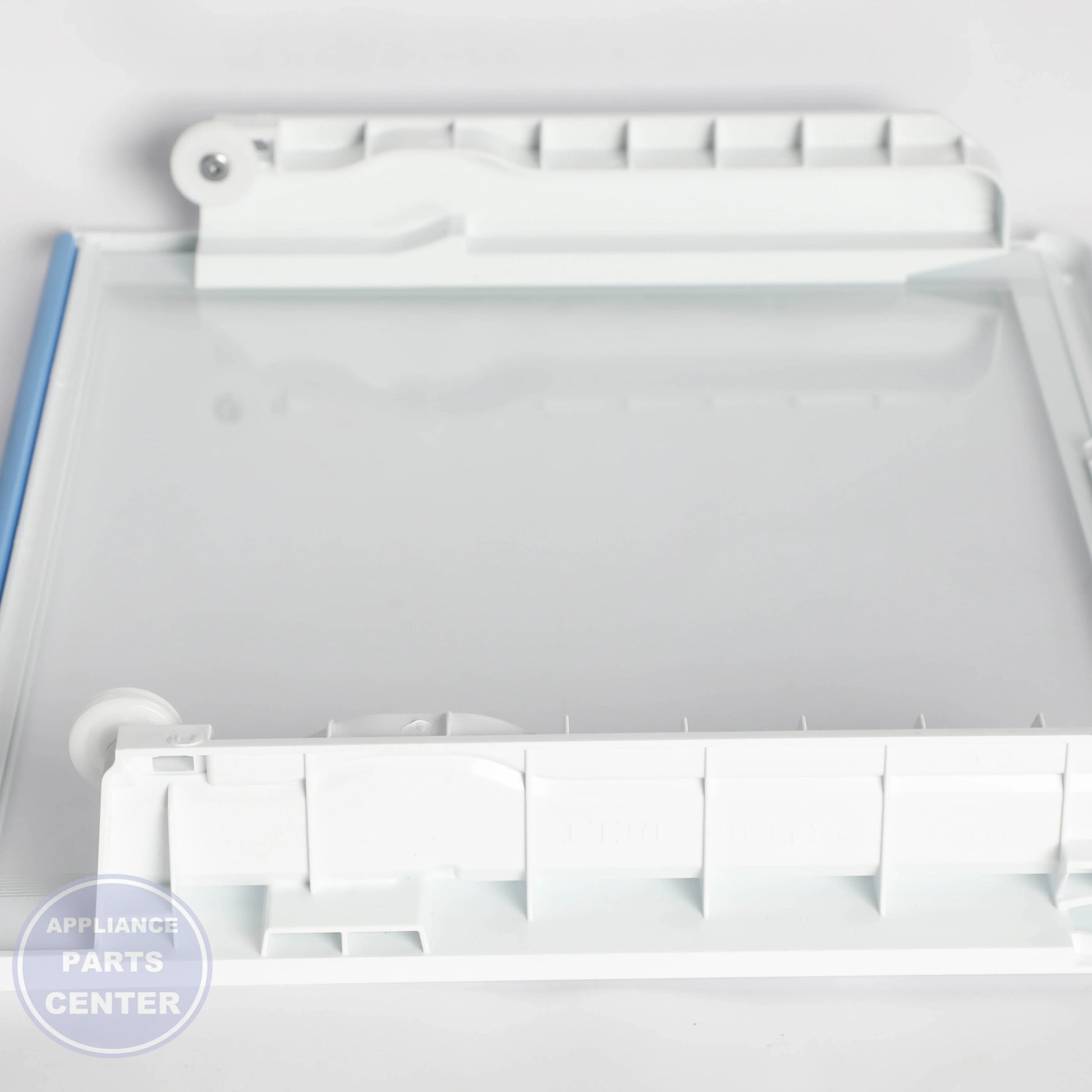 WCI DELI COVER 5304526923 - Installation in specific model showing mounting points