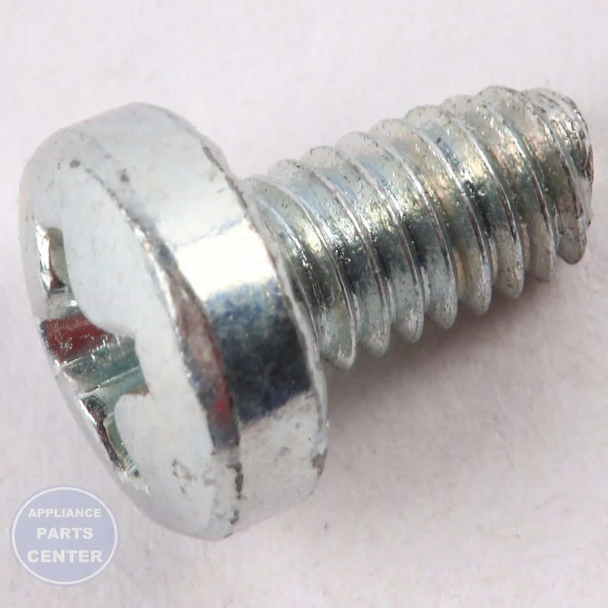 WCI SCREW 5304527449 - Installation in WCI Range/Stove/Oven showing secure mounting points