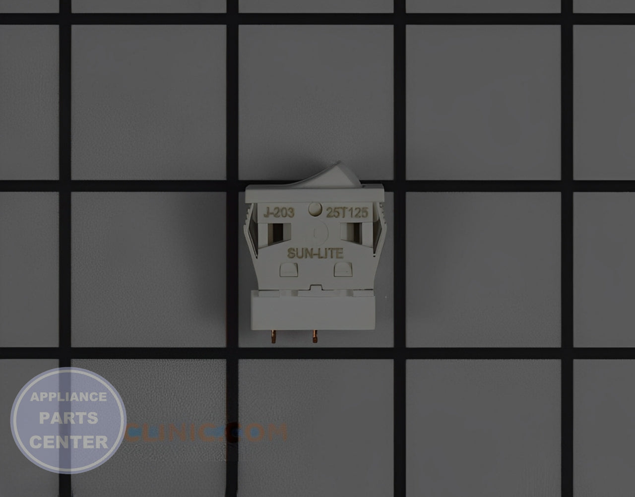 FRIGIDAIRE ROCKER SWITCH 5304527842 - Side view with precise measurements