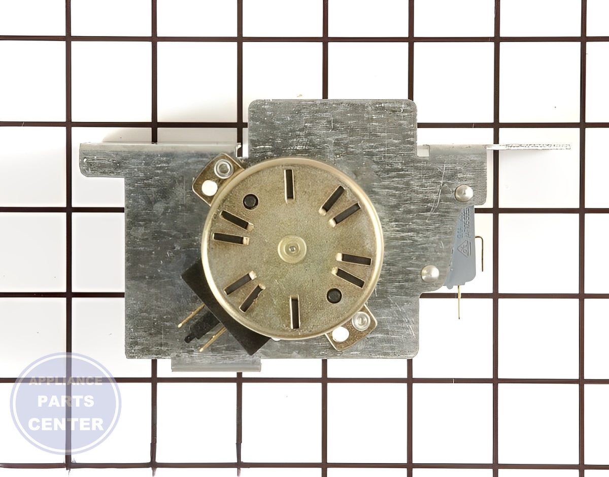 FRIGIDAIRE MOTOR 5304528973 - Detailed view of sturdy latch mechanism