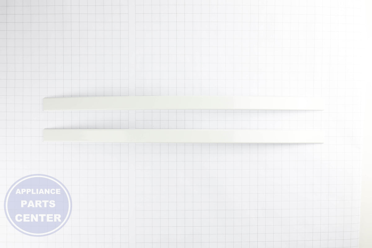 WCI HANDLE SET 5304530039 - Installation in WCI model showcasing secure mounting points
