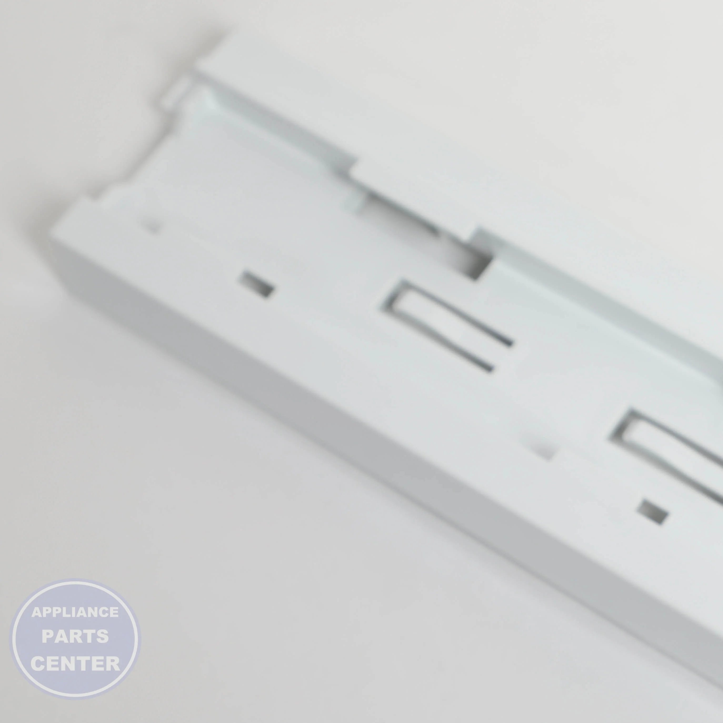 WCI BRACKET 5304534012 - Main view showing sturdy support for specific models