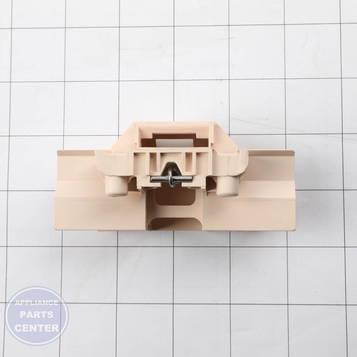 WCI LATCH 5304535183 - Installation in specific model showing secure mounting points