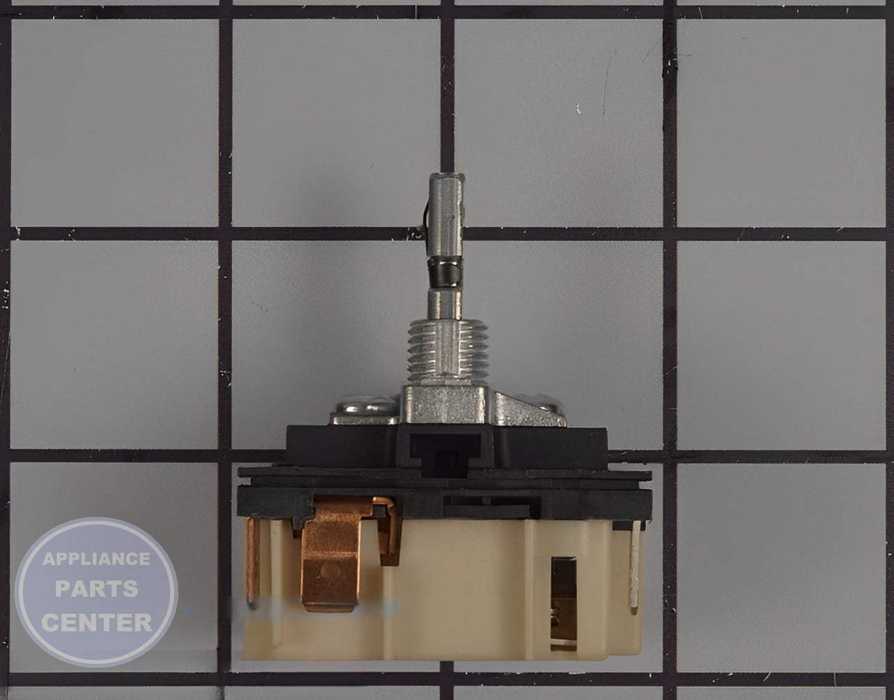 Whirlpool WHIRLPOOL OVEN COOKTOP BURNER SWITCH 700855K - Installation in Whirlpool models showing key mounting points