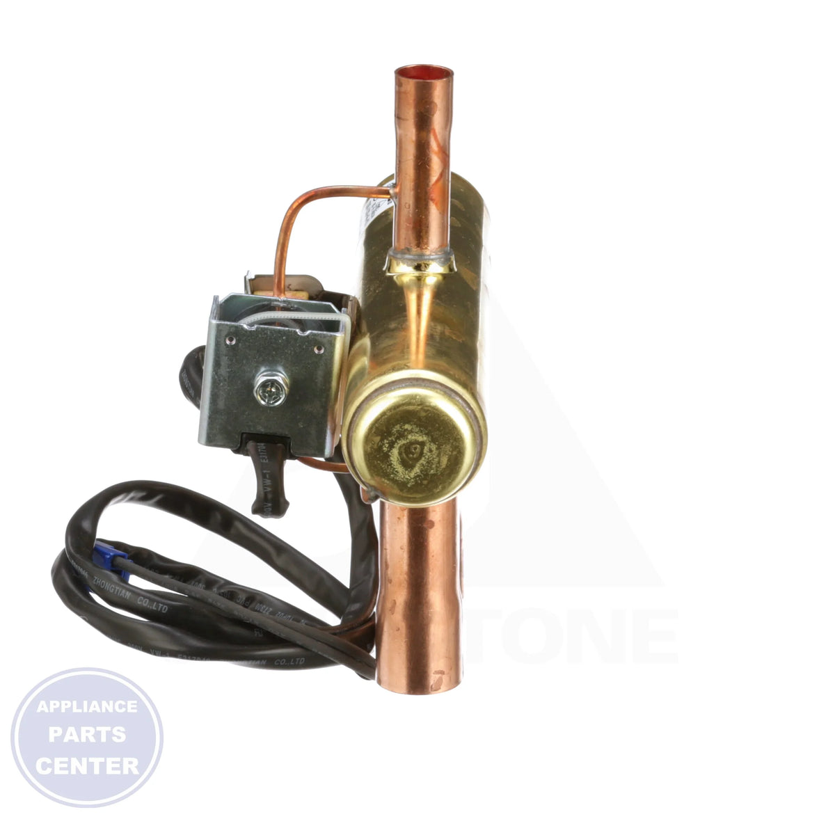 Reversing Valve 8-733-953-159 - Detailed view of efficient switching capabilities