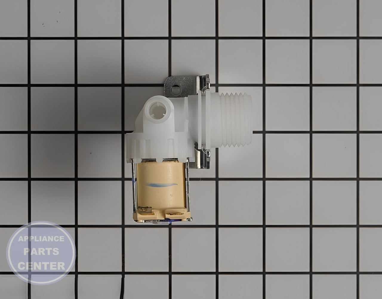 FRIGIDAIRE DISHWASHER INLET WATER VALVE 807047901 - Side view with water pressure 120 PSI
