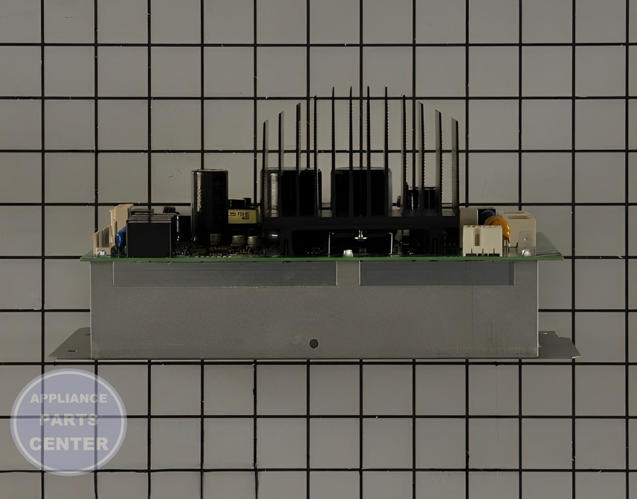 SPEED QUEEN ASSEMBLY 1HP SVI ALT IPM CONTROL 807175P - Installation in SPQ Washing Machine showing key mounting points