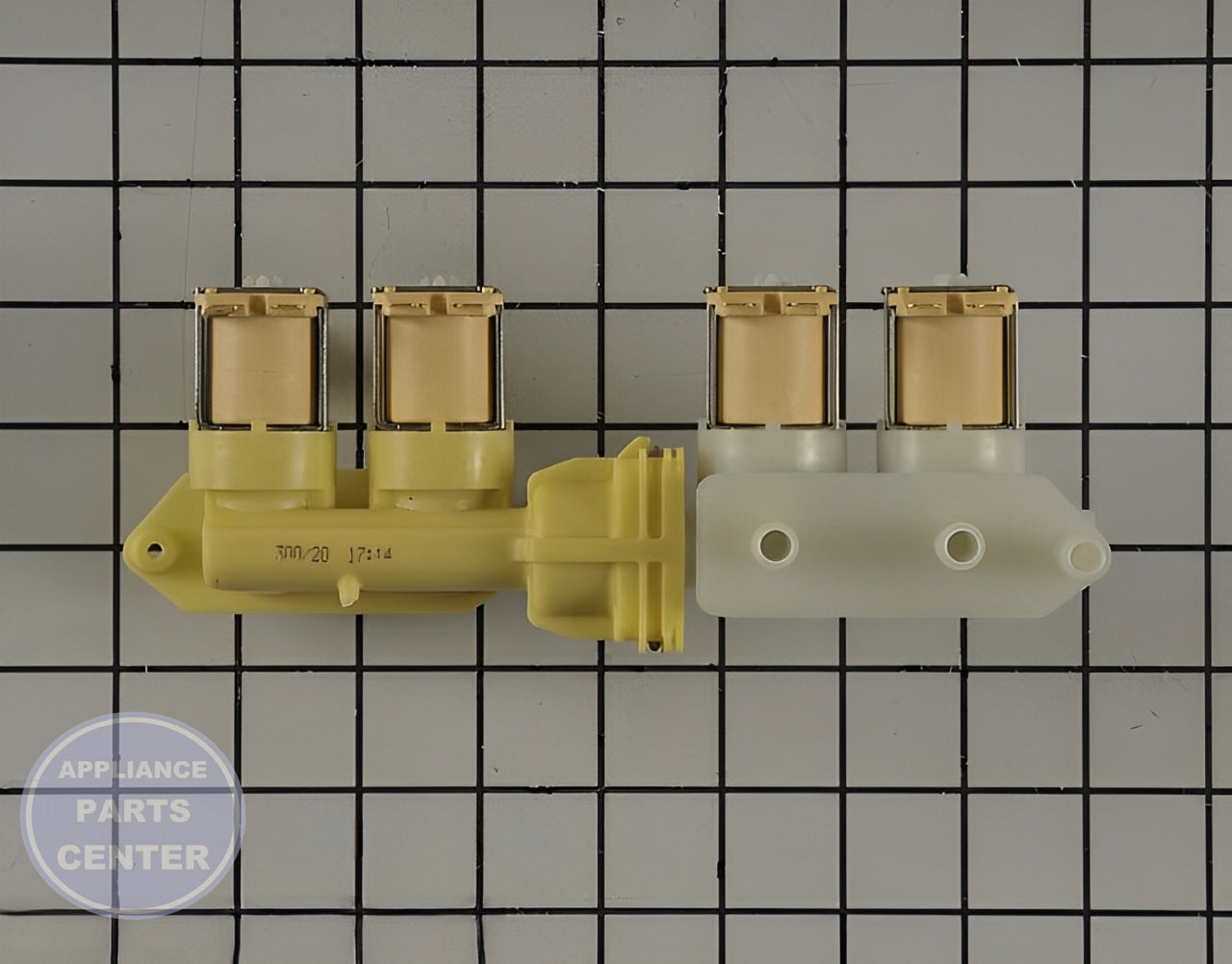 Speed Queen Mixing Valve 100-127V GHT - Installation in SPQ Washing Machine showing mounting points