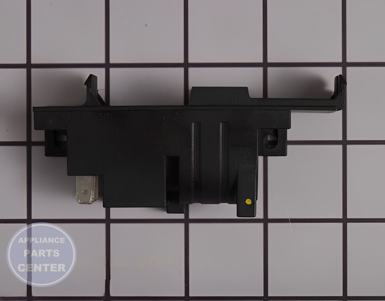 FRIGIDAIRE OVEN RANGE IGNITION/SPARK MODULE 808608801 - Detailed view of ignition controls