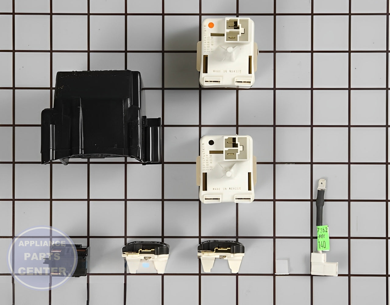 WHIRLPOOL RELAY AND OVERLOAD START KIT 8201786 - Side view with precise measurements