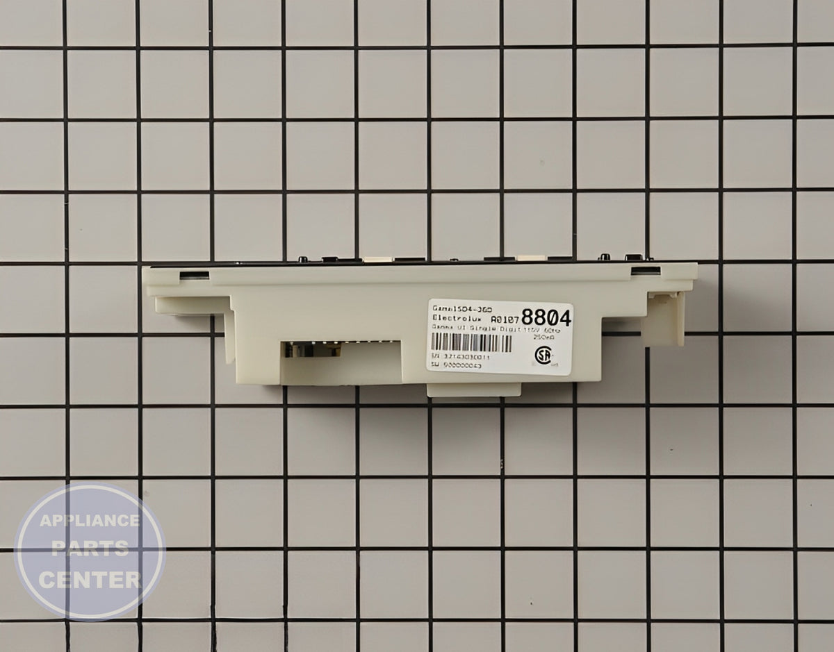 FRIGIDAIRE REFRIGERATOR CONTROL BOARD ELECTRONIC A01078804 - Detailed view of the electronic board's technical details