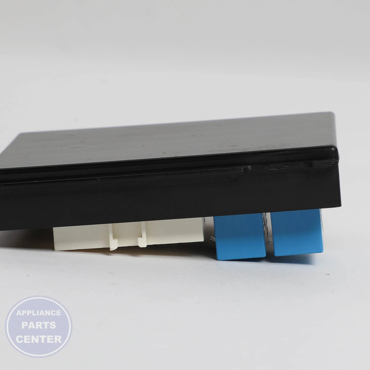 L-G CASE ASSEMBLY,PCB ABQ72940006 - Installation in L-G model showing secure mounting points