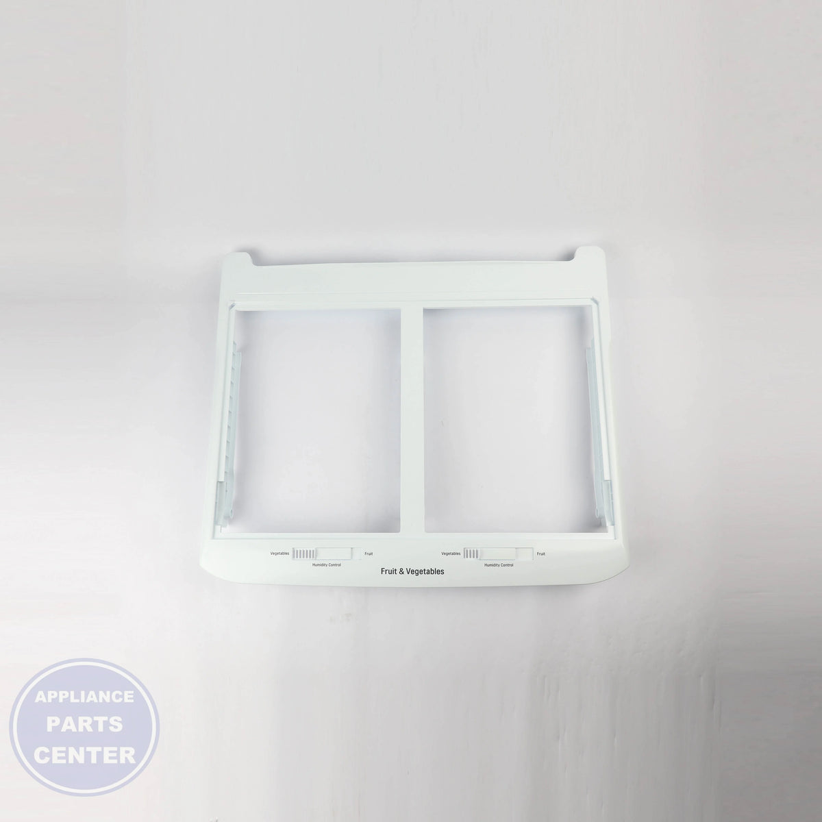 L-G COVER ASSEMBLY,TRAY VEGETABLE ACQ85956603 - Installation in L-G model showing easy mounting points