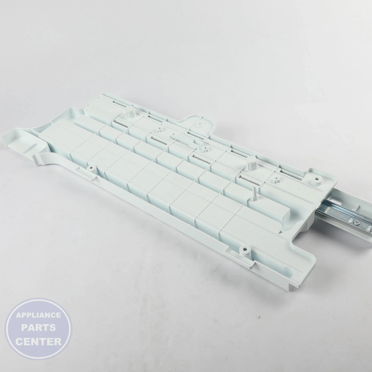 GUIDE ASSEMBLY,RAIL AEC73697601 - Detailed view of precision technical details
