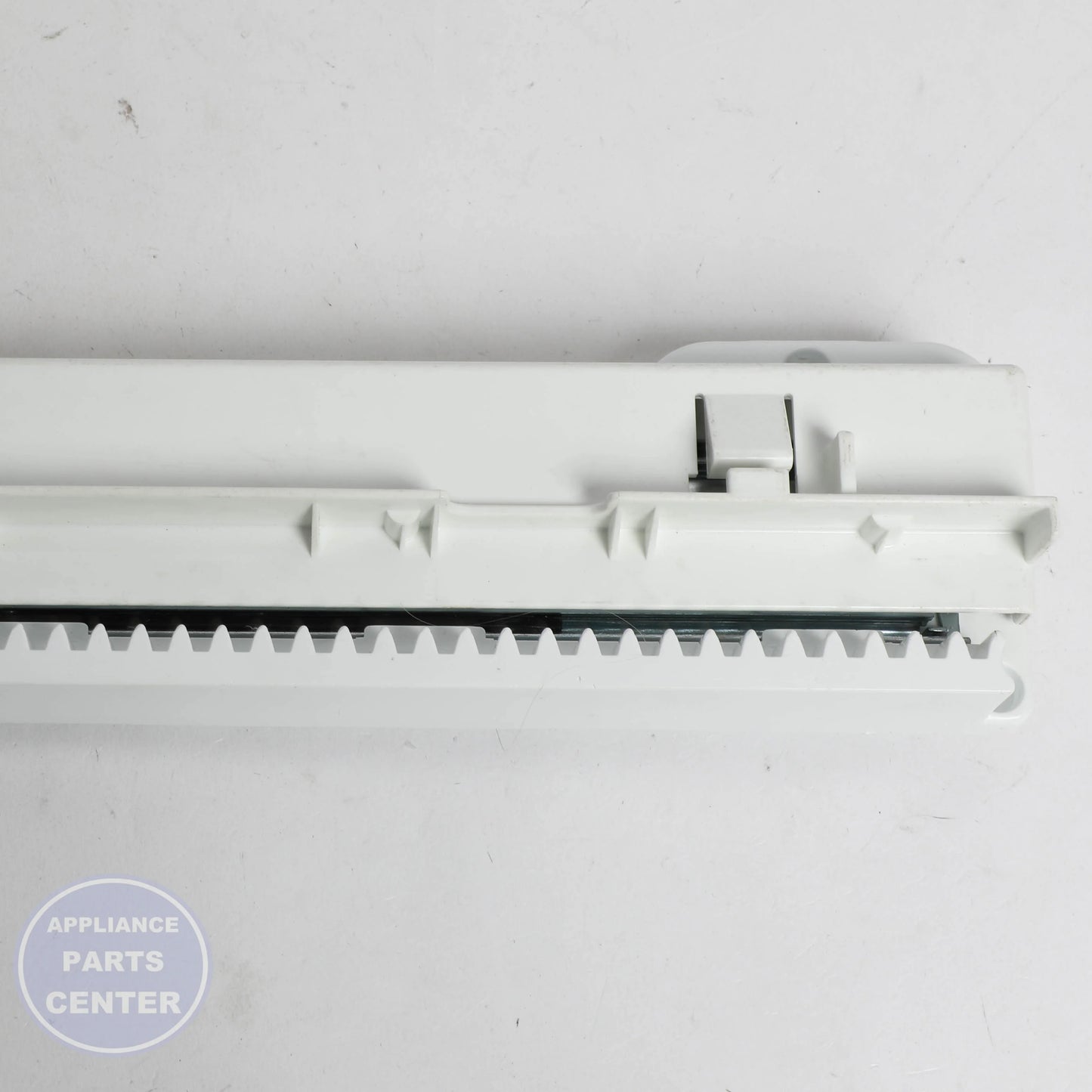 L-G GUIDE ASSEMBLY,RAIL AEC73877604 - Installation in L-G model demonstrating easy mounting points