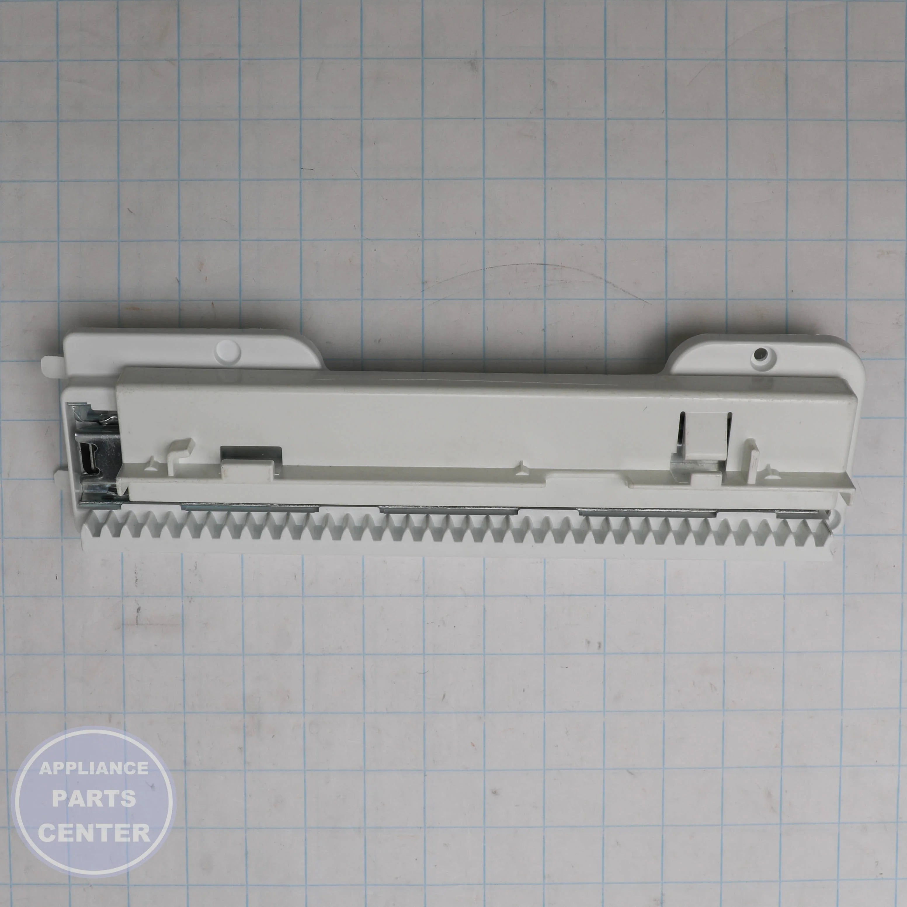 L-G GUIDE ASSEMBLY,RAIL AEC73877604 - Installation in L-G model demonstrating easy mounting points