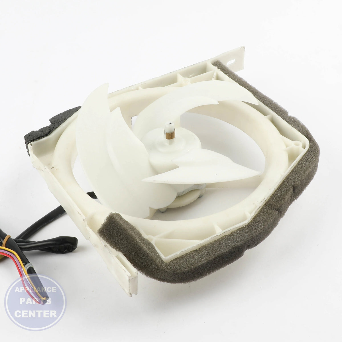 L-G GUIDE ASSEMBLY,FAN AEC74777701 - Installation in specific L-G model showing key mounting points