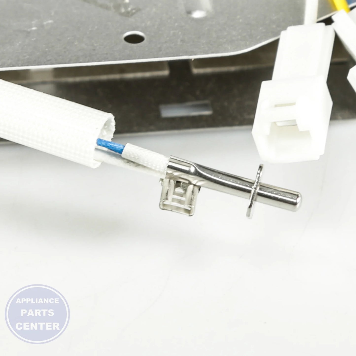 HEATER ASSEMBLY AEG57816501 - Detailed view of high-quality technical details