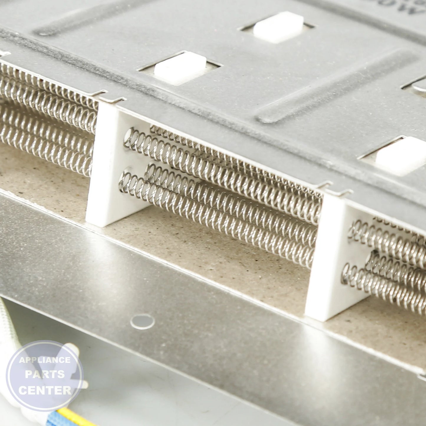 HEATER ASSEMBLY AEG57816501 - Side view with precise measurements