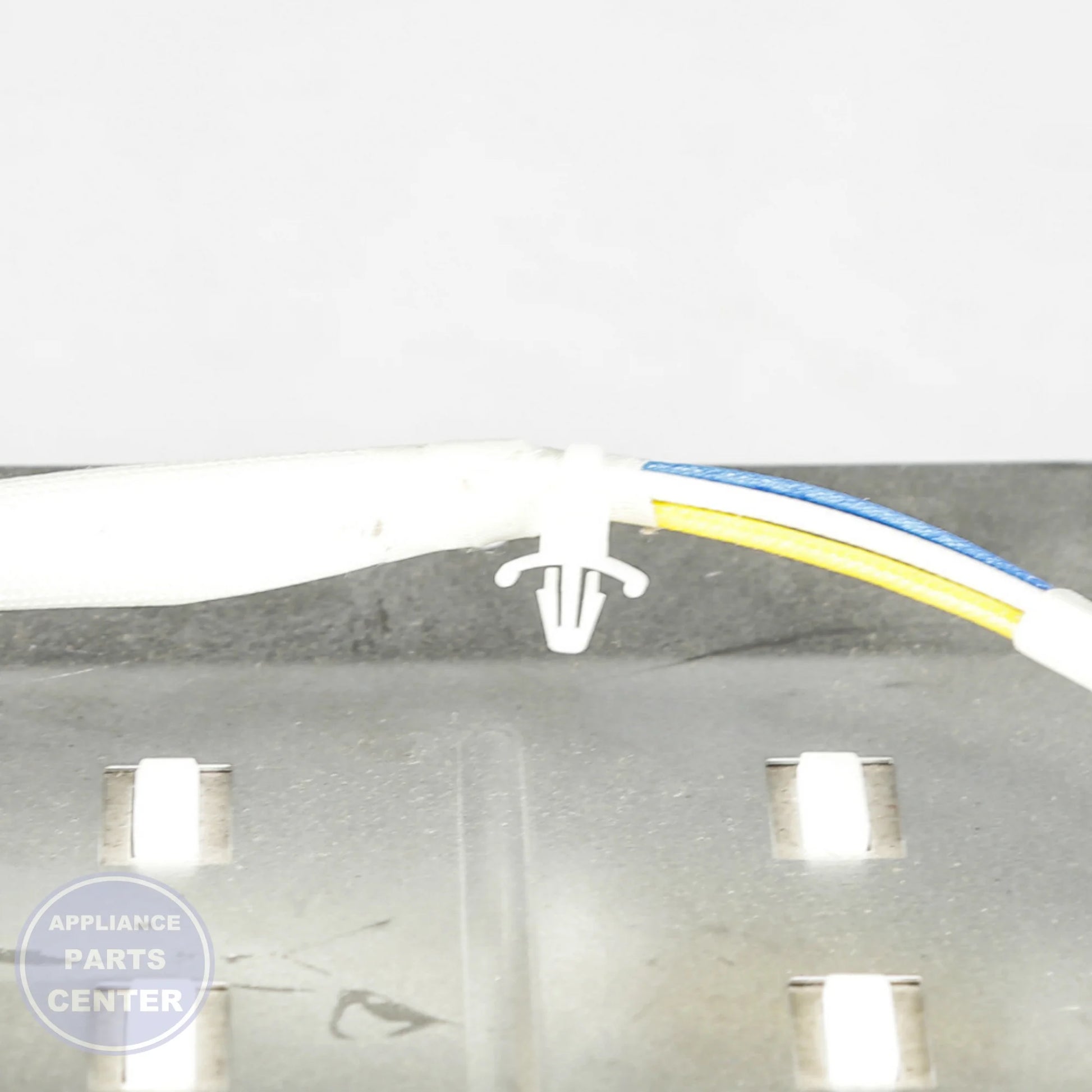 L-G HEATER ASSEMBLY AEG57816501 - Installation in L-G Model ABC123 showing key mounting points