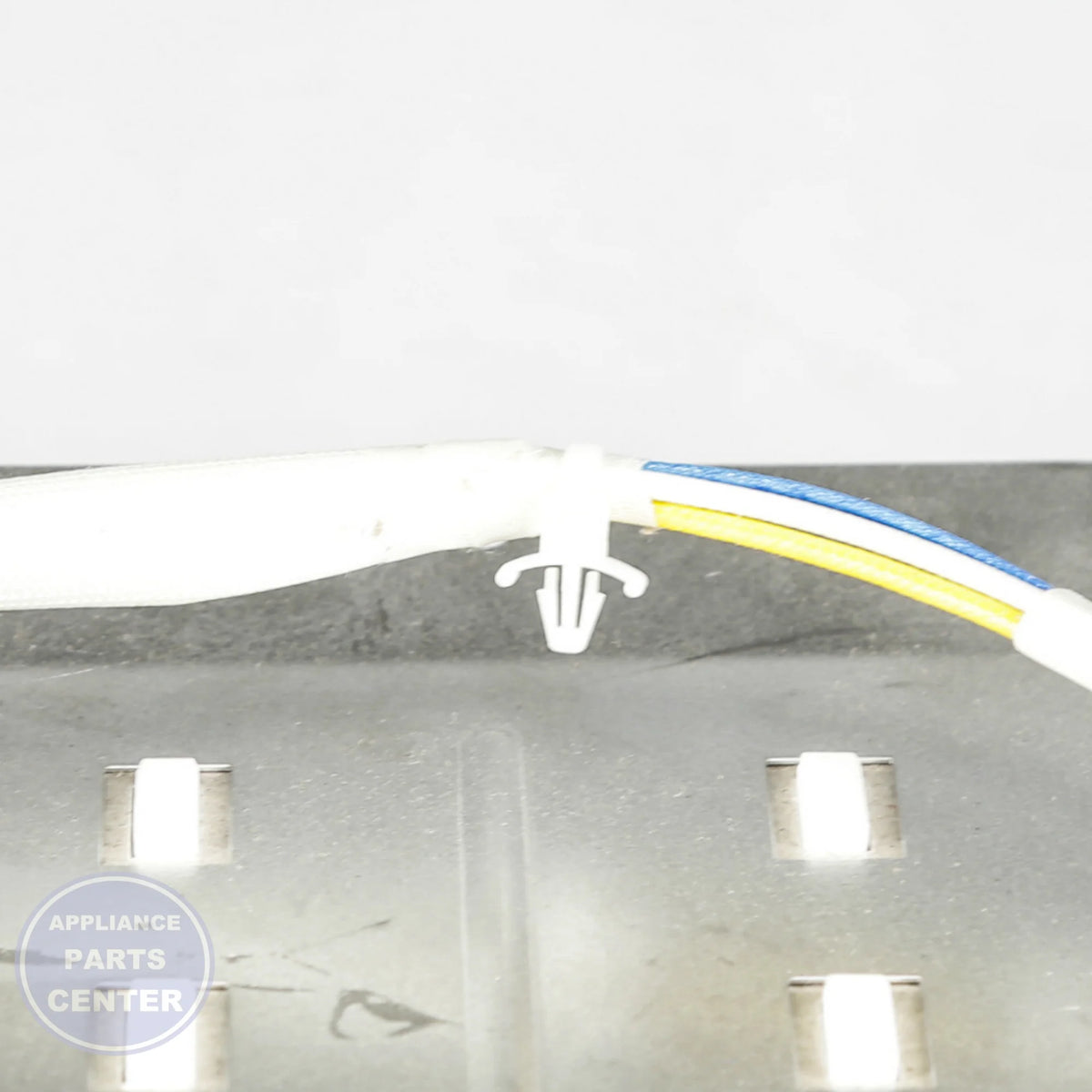 L-G HEATER ASSEMBLY AEG57816501 - Installation in L-G Model ABC123 showing key mounting points