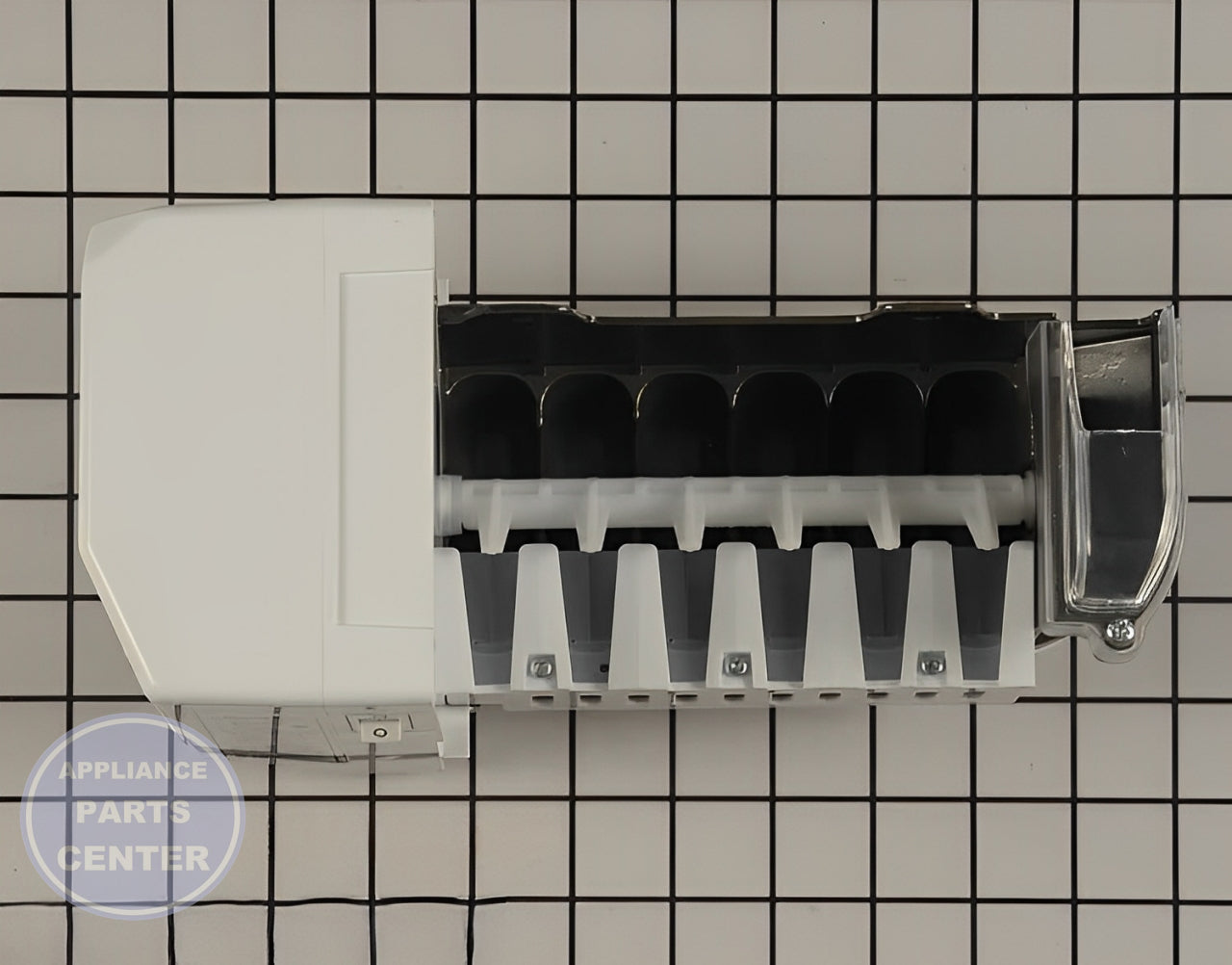 LG ICE MAKER AEQ36756918 - Detailed view of high-quality technical design