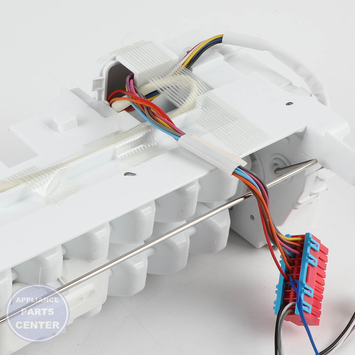 L-G ICE MAKER ASSEMBLY,KIT AEQ73110228 - Installation in L-G model showing key mounting points