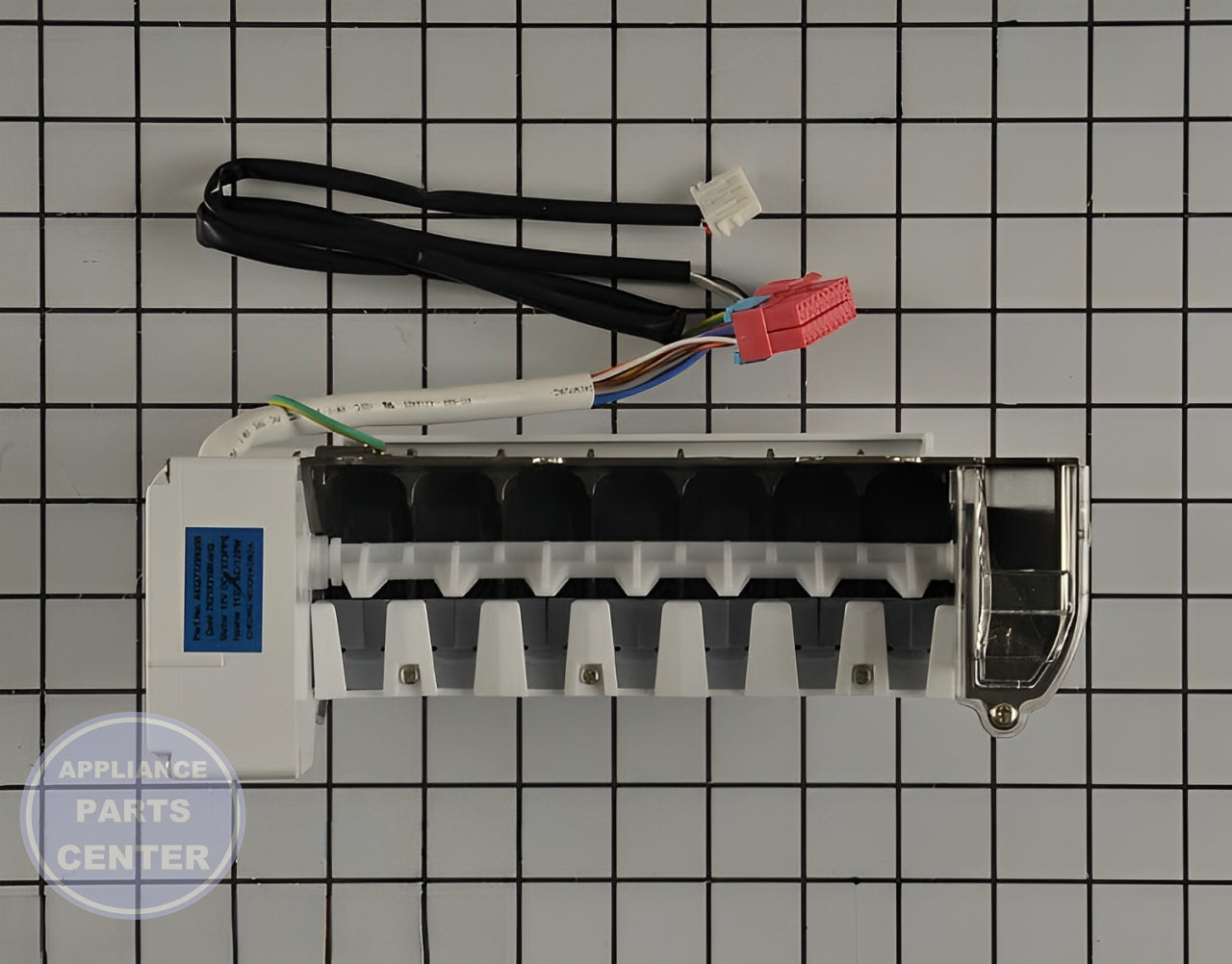 LG ICE MAKER ASSEMBLY KIT AEQ73209906 - Main view showing ice cube production for specific models