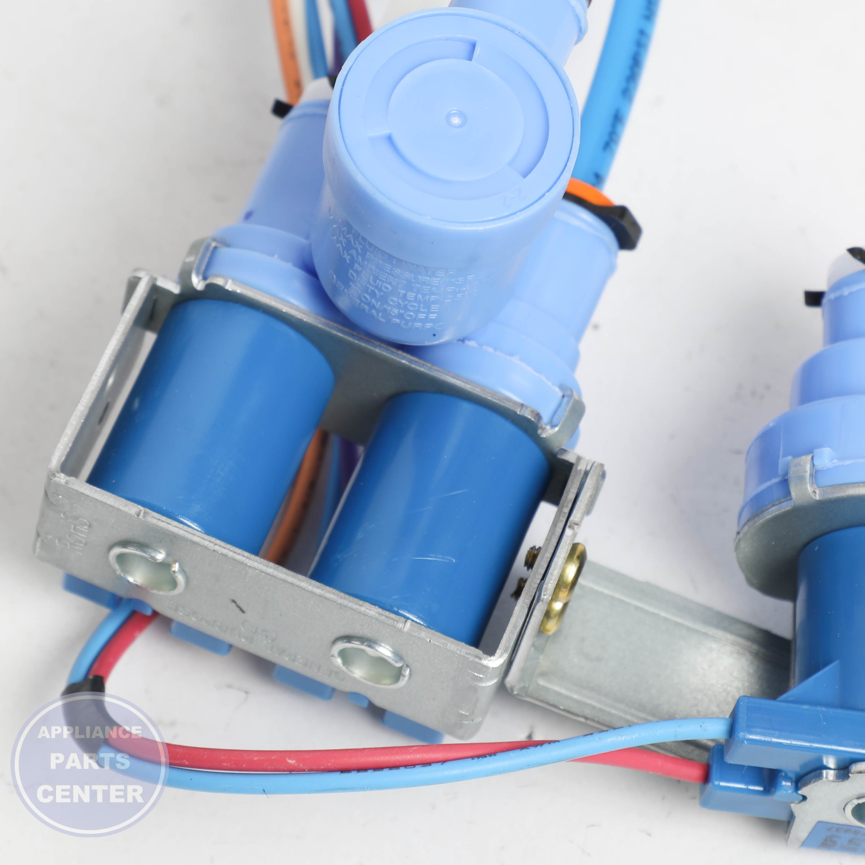 L-G VALVE ASSEMBLY,WATER AJU34125547 - Main view showing steady water flow for L-G models