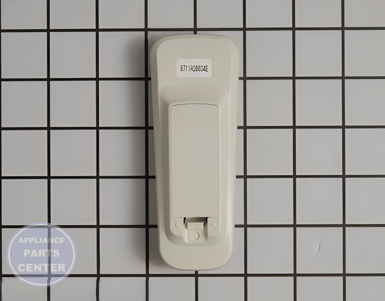 LG REMOTE CONTROL AKB73795706 - Detailed view of compact, easy-to-use buttons